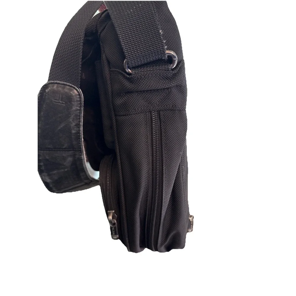 Tumi Shoulder Bag 26175D4 Black Cut Out Flap Messenger Alpha Bag Expandable‎